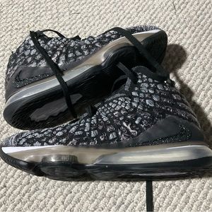 Nike LeBron 17 In The Arena 2019 Black, size 11